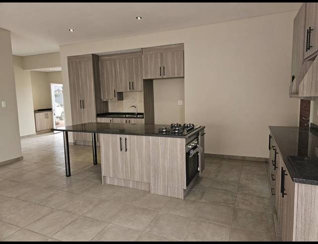 3 BEDROOM HOUSE FOR SALE IN RIVERSPRAY LIFESTYLE ESTATE